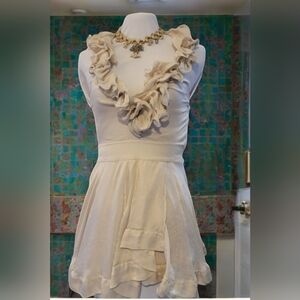 Bebe small ruffle dress beige